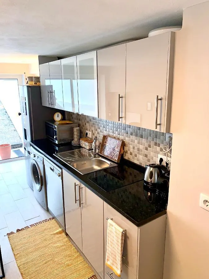 Cascais Modern Getaway Apartment 0*,