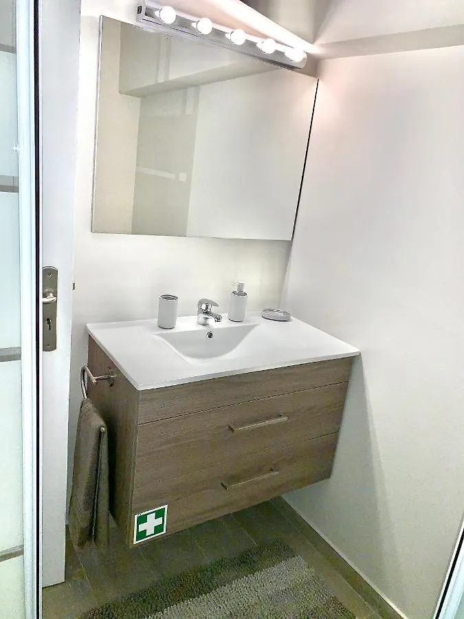 Cascais Modern Getaway Apartment